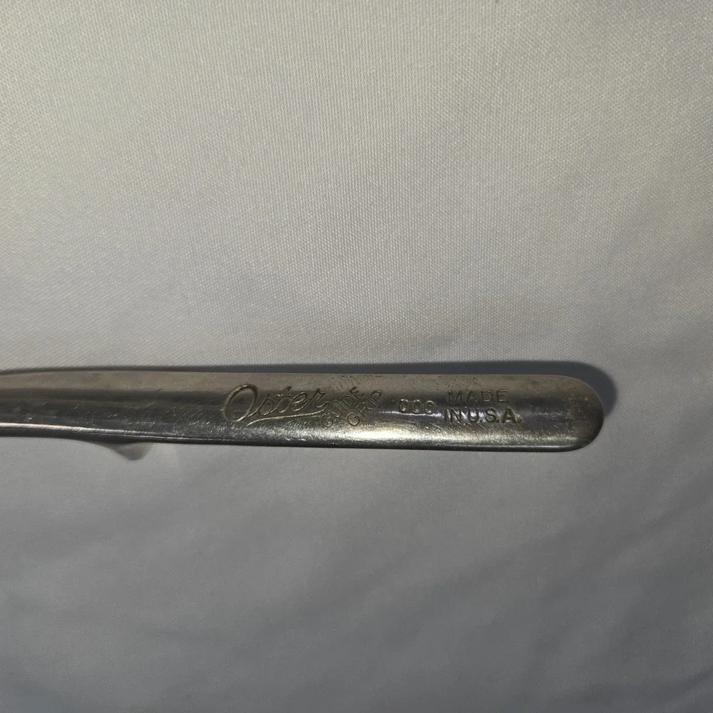Vintage Oster No. 000 Guide Grip Manual Hair Trimmer Barber Clipper with Box